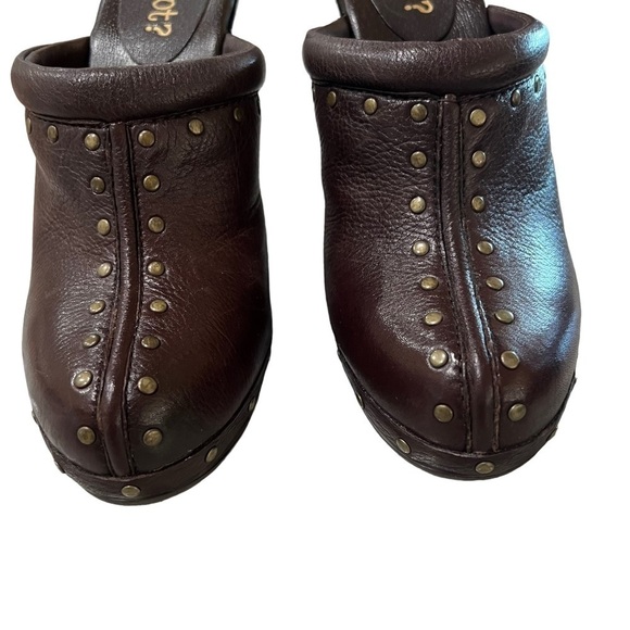 Y-NOT? brown leather gold studded heels mules 3 inch studded leather clogs - Picture 3 of 9